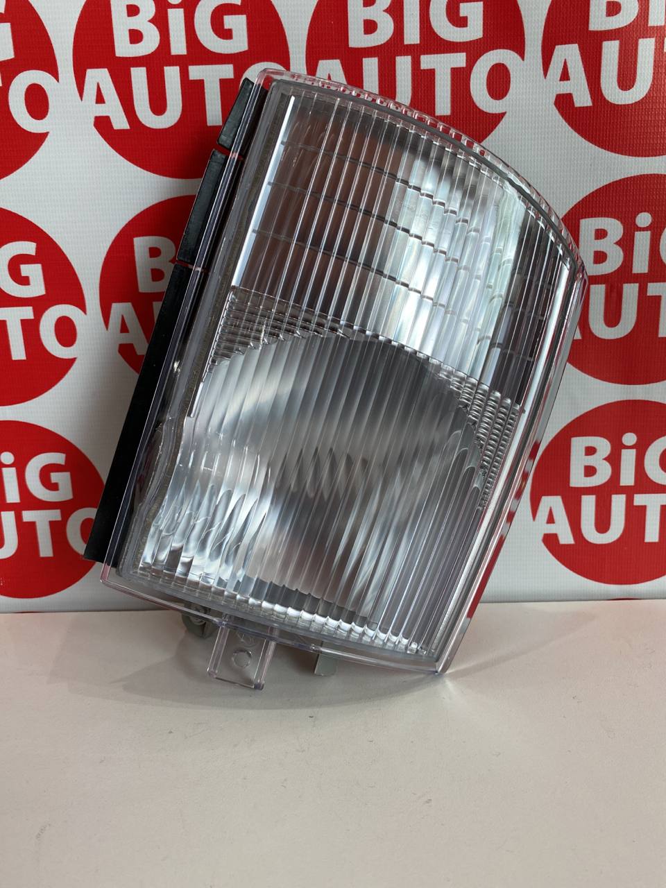 Габарит 214-1566R Mitsubishi Fuso без лампы