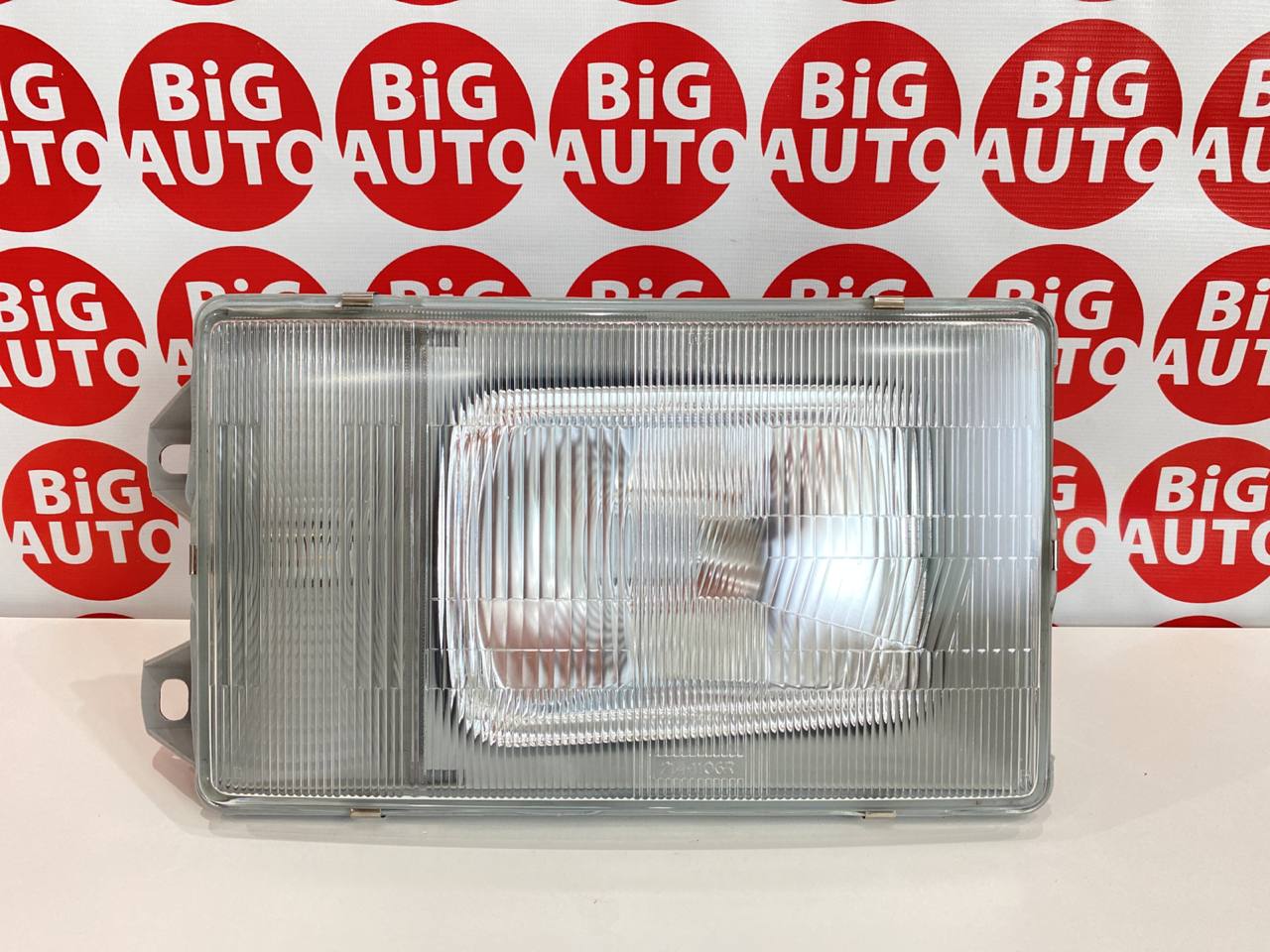 Фара 214-1106R Mitsubishi Fuso 85-91