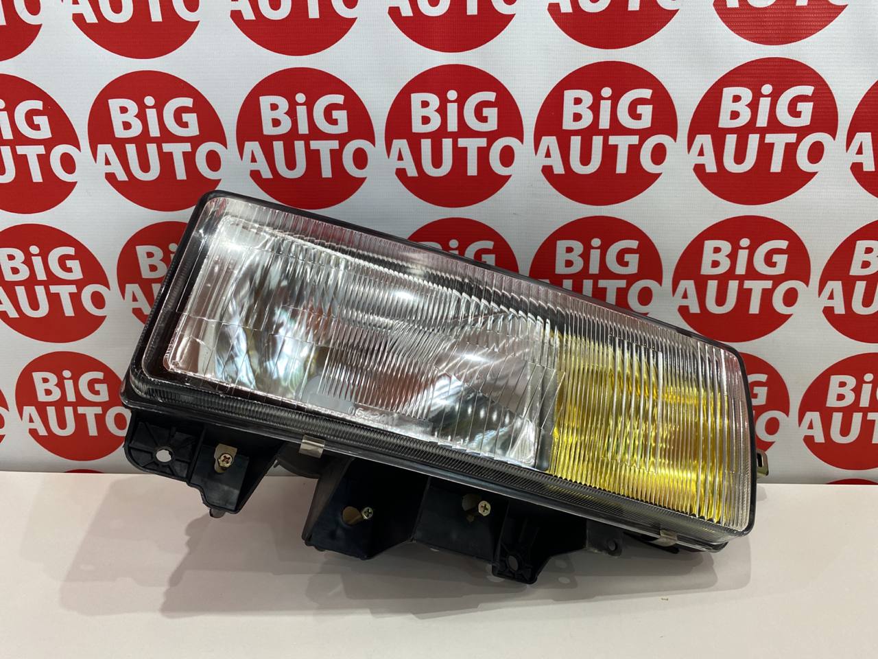 Фара 213-1111L Isuzu Elf 87-94 Forward 90-93