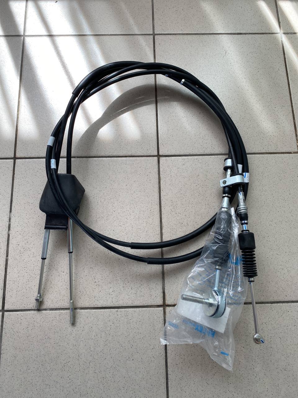 Трос КПП Nissan Atlas F23 QD32 (34413-6T301) 4UT1483